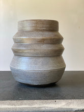 Load image into Gallery viewer, Zig Zag Vase